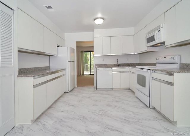 277 Vista Drive, Jericho, NY 11753