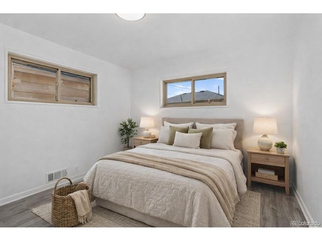 1502 E 110th Pl, Northglenn, CO 80233
