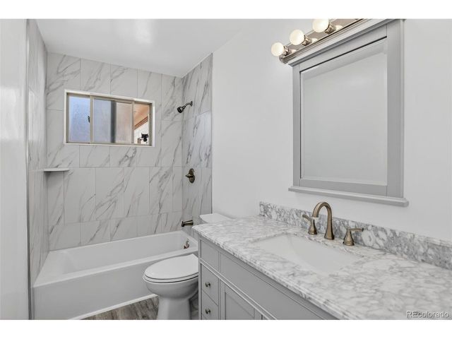 1502 E 110th Pl, Northglenn, CO 80233