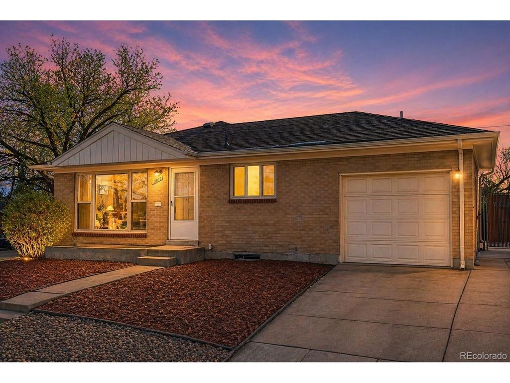 1502 E 110th Pl, Northglenn, CO 80233