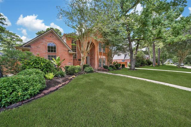 1702 Seven Maples Drive, Kingwood, TX 77345