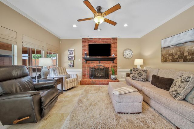 1702 Seven Maples Drive, Kingwood, TX 77345