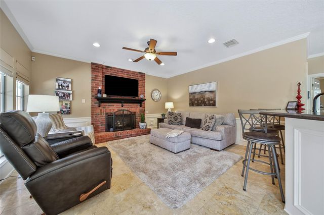 1702 Seven Maples Drive, Kingwood, TX 77345