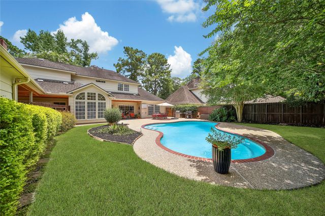 1702 Seven Maples Drive, Kingwood, TX 77345