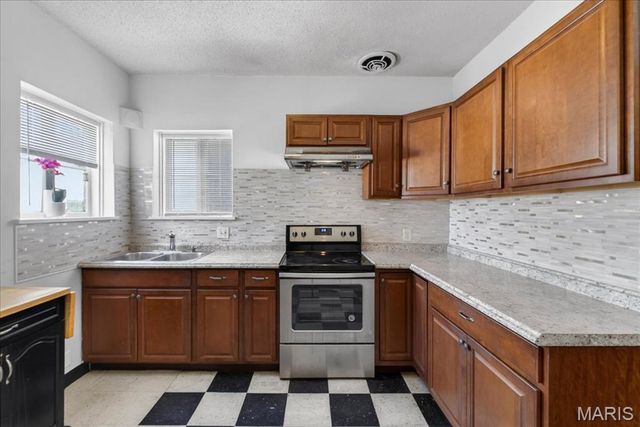 4437 S 37th Street, St Louis, MO 63116