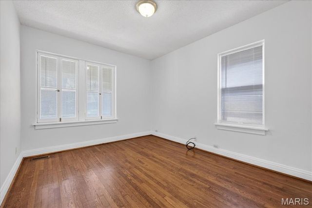 4437 S 37th Street, St Louis, MO 63116