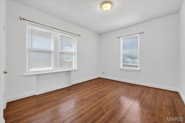 4437 S 37th Street, St Louis, MO 63116