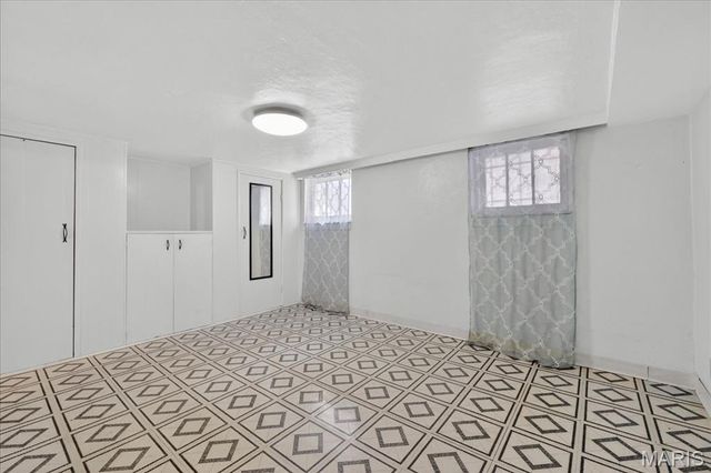 4437 S 37th Street, St Louis, MO 63116