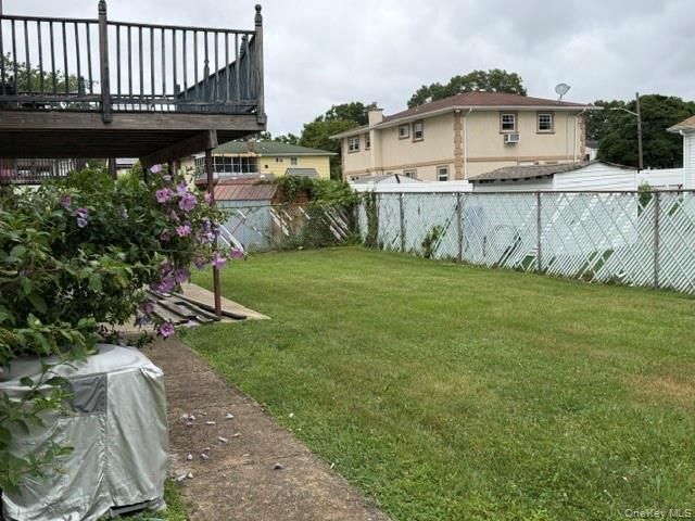 89 Lincoln Avenue, Deer Park, NY 11729