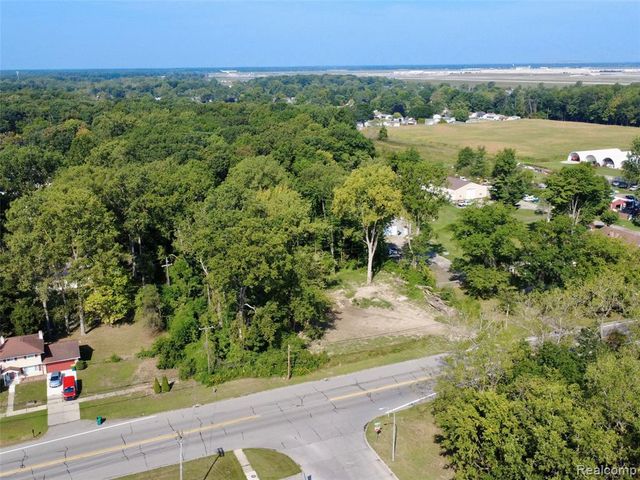 16068 Middlebelt Road, Romulus, MI 48174