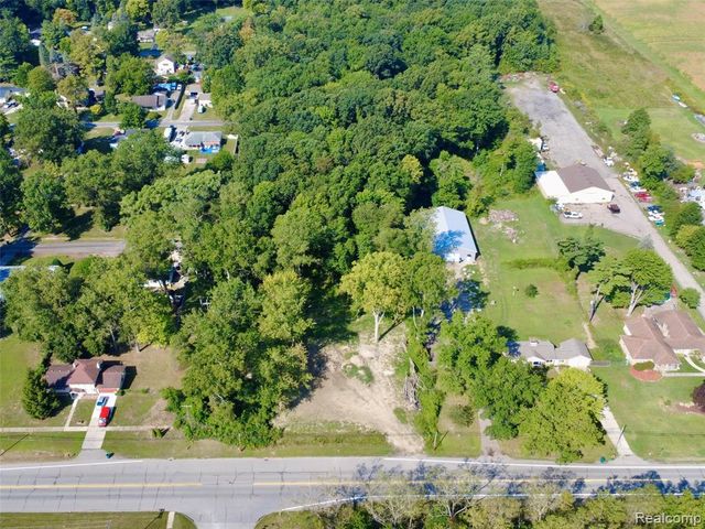 16068 Middlebelt Road, Romulus, MI 48174