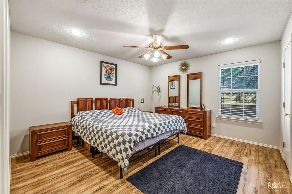 Image 15 of property listing at 1203 Wallace Lane, San Angelo, TX 76905