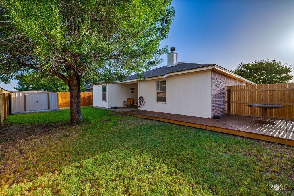 Image 25 of property listing at 1203 Wallace Lane, San Angelo, TX 76905