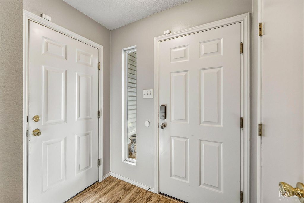 Image 6 of property listing at 1203 Wallace Lane, San Angelo, TX 76905