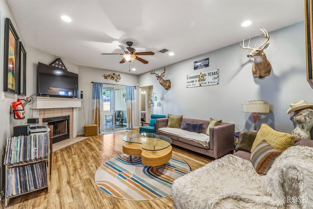 Image 7 of property listing at 1203 Wallace Lane, San Angelo, TX 76905