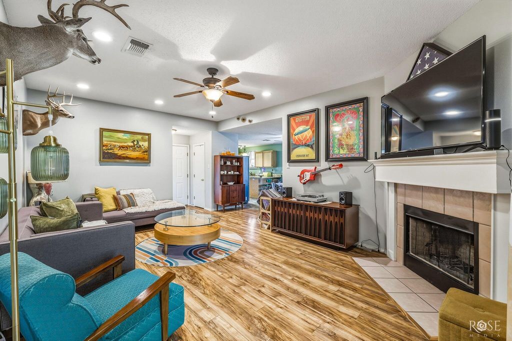 Image 8 of property listing at 1203 Wallace Lane, San Angelo, TX 76905