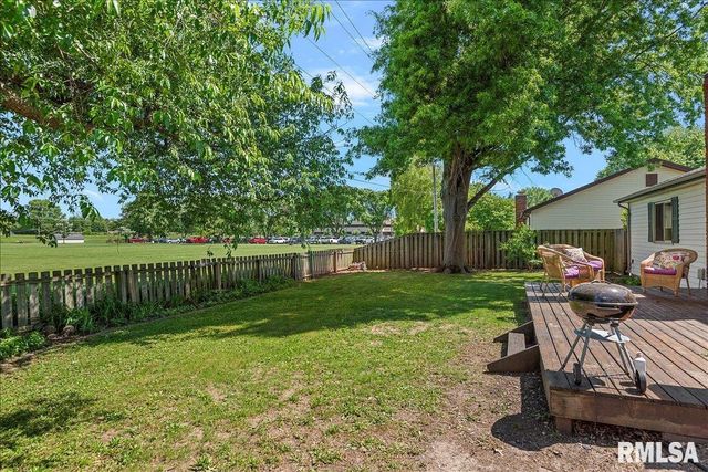 143 SPRINGBROOK Drive, Springfield, IL 62702