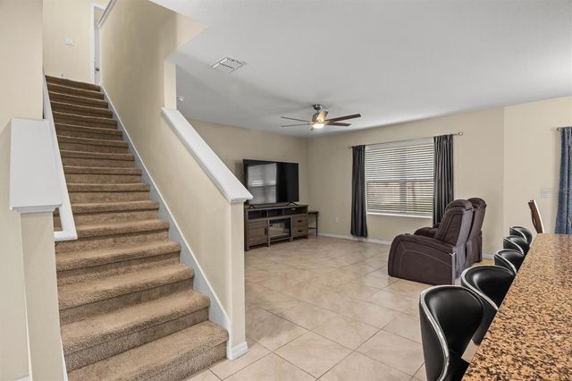 323 HARBOUR WAY, Mulberry, FL 33860