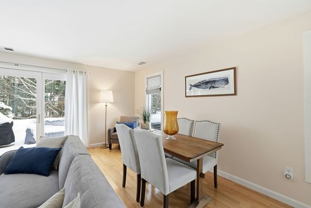 40 Bay Farm Rd 40, Duxbury, MA 02332