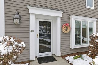 40 Bay Farm Rd 40, Duxbury, MA 02332