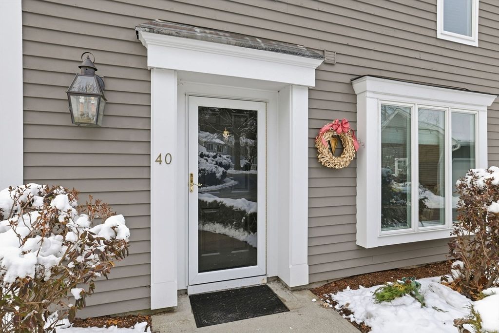 40 Bay Farm Rd 40, Duxbury, MA 02332