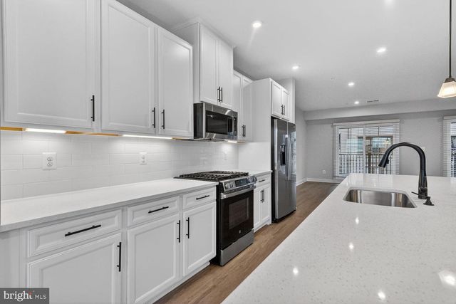1654 KIRKMAN ST, Dumfries, VA 22026