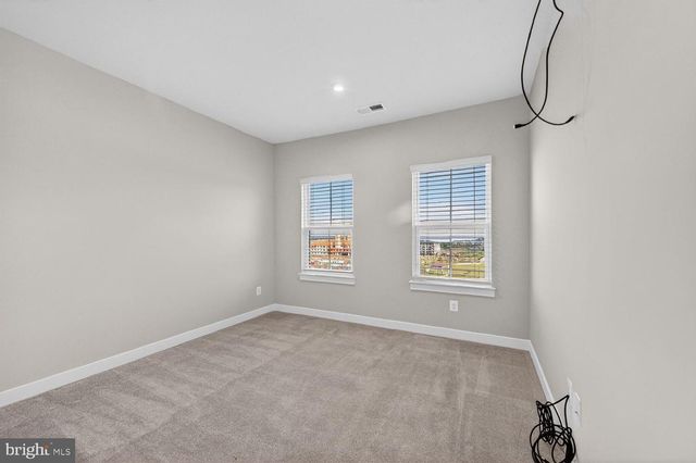 1654 KIRKMAN ST, Dumfries, VA 22026
