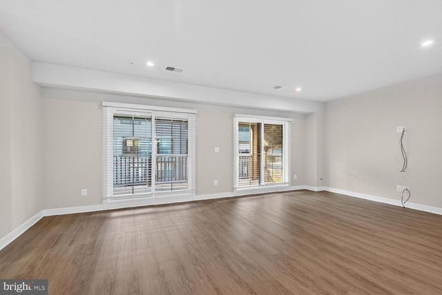 1654 KIRKMAN ST, Dumfries, VA 22026