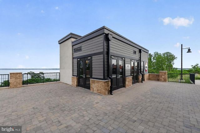 1654 KIRKMAN ST, Dumfries, VA 22026