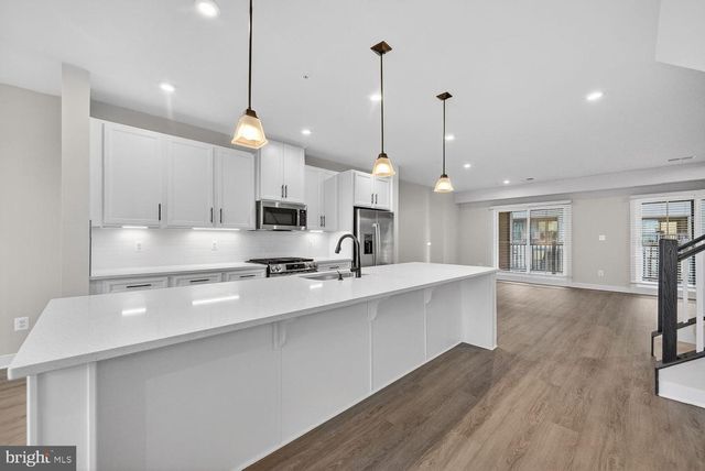 1654 KIRKMAN ST, Dumfries, VA 22026