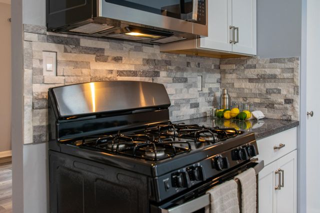 8387 Lakeview Court, Ypsilanti, MI 48198