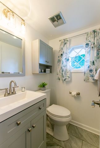 8387 Lakeview Court, Ypsilanti, MI 48198