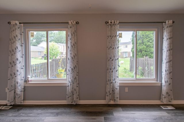 8387 Lakeview Court, Ypsilanti, MI 48198