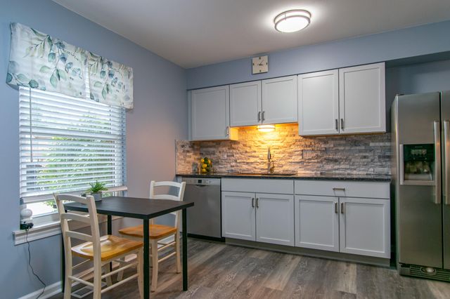 8387 Lakeview Court, Ypsilanti, MI 48198