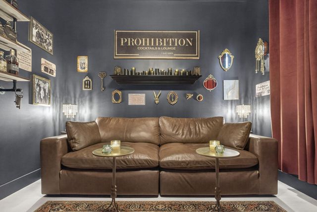 1120 Pioneer Way, Royal Palm Beach, FL 33411