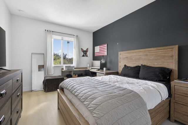 1120 Pioneer Way, Royal Palm Beach, FL 33411