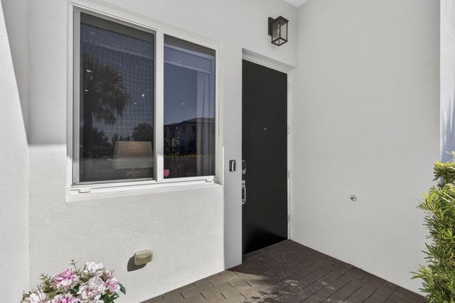 1120 Pioneer Way, Royal Palm Beach, FL 33411