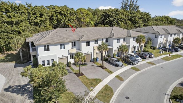 1120 Pioneer Way, Royal Palm Beach, FL 33411