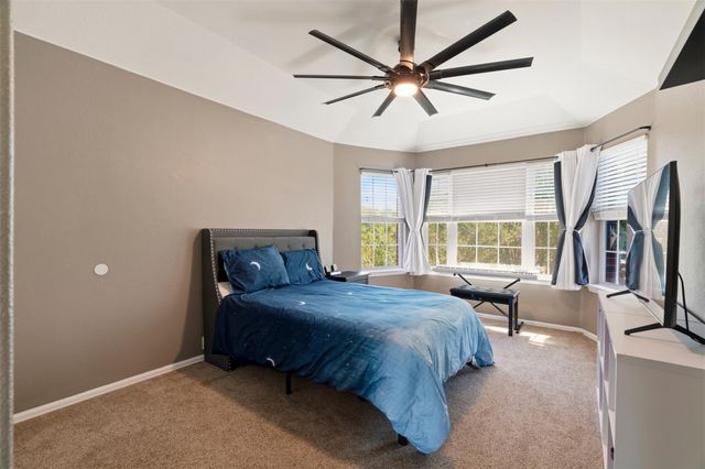 228 Hoot Owl LN N, Leander, TX 78641