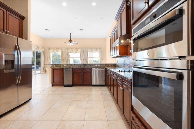 10603 CAYMAN ISLE COURT, Tampa, FL 33647