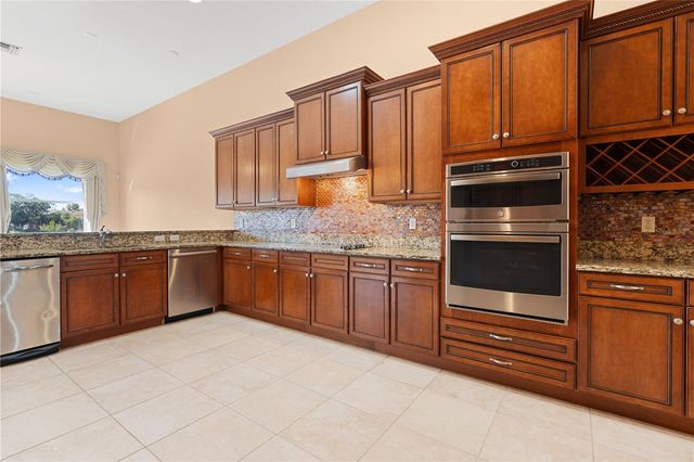 10603 CAYMAN ISLE COURT, Tampa, FL 33647