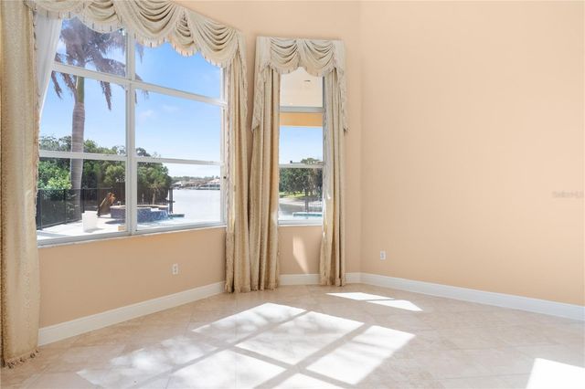 10603 CAYMAN ISLE COURT, Tampa, FL 33647