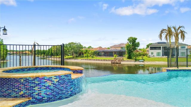 10603 CAYMAN ISLE COURT, Tampa, FL 33647