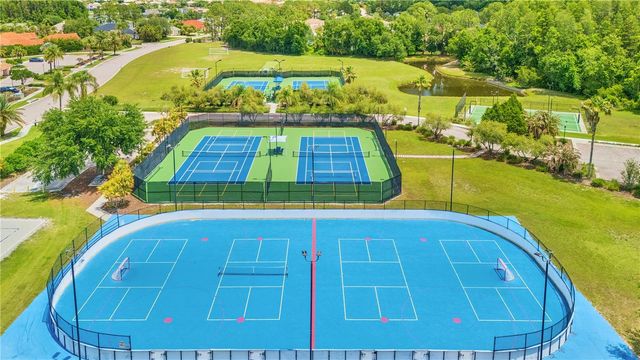 10603 CAYMAN ISLE COURT, Tampa, FL 33647