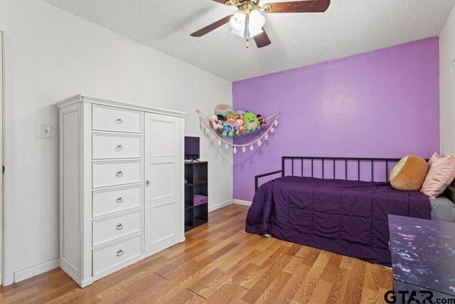 810 Corey Dr, Whitehouse, TX 75791