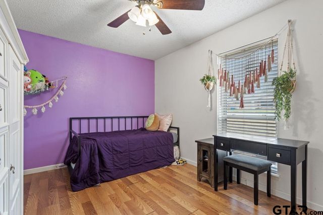 810 Corey Dr, Whitehouse, TX 75791