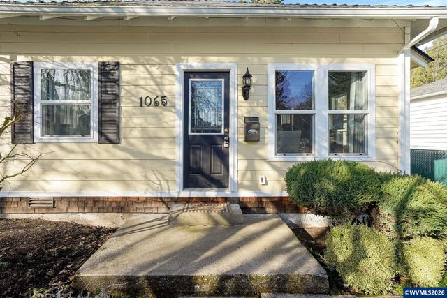 1065 22nd St NE, Salem, OR 97301
