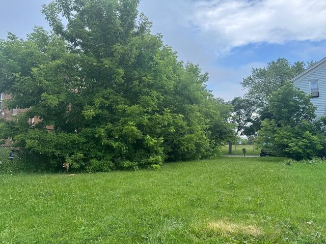 425 N 29TH STREET, Milwaukee, WI 53208