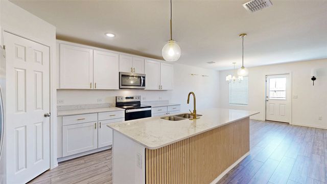 4536 Benham Drive, Fort Worth, TX 76036