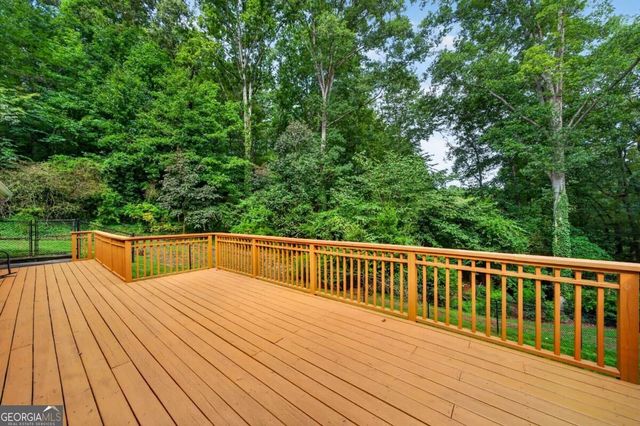 106 St James Court, Athens, GA 30606